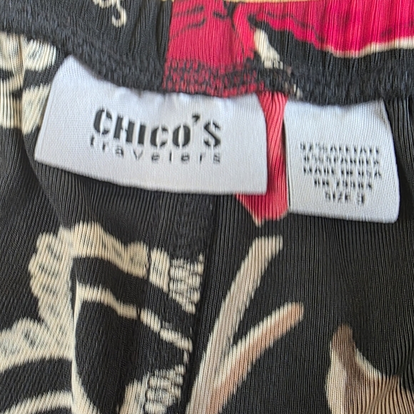 🍄Chico's Travelers Bold Floral Print Cropped Pants Chico's Size 3/US XL EUC - Picture 3 of 4